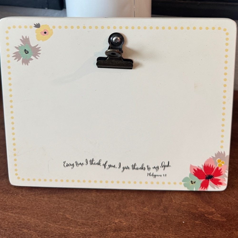 Floral Clip Picture Frame   (GT)